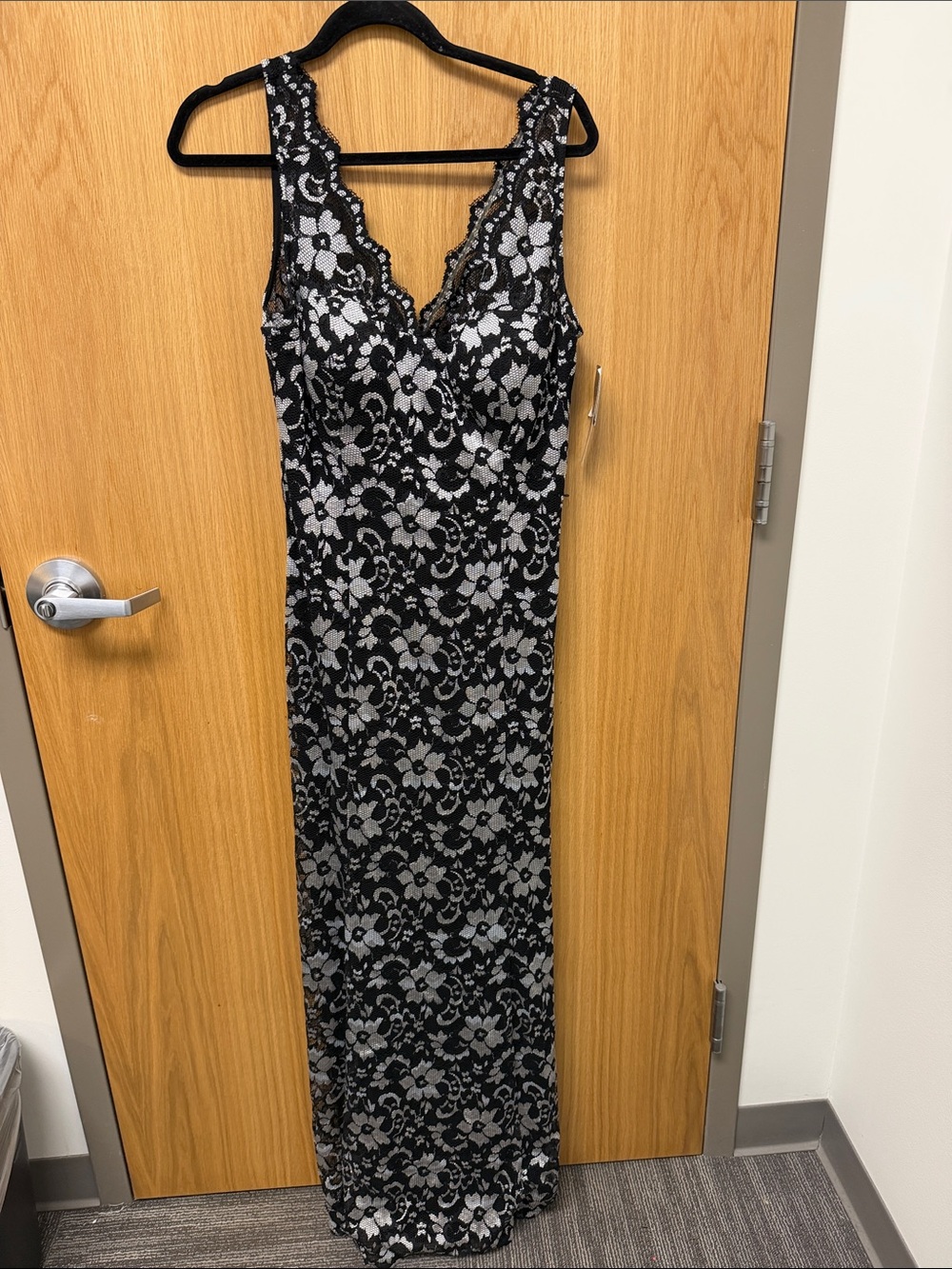 Betsy & Adam Black and Silver Floral Lace Maxi Formal Dress Size 12